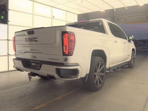 Used 2021 GMC Sierra 1500 Denali image 2