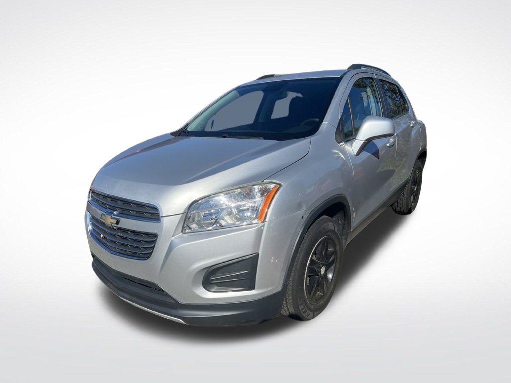 Used 2015 Chevrolet Trax LT w/ LT Plus Package AWD/4WD image 4