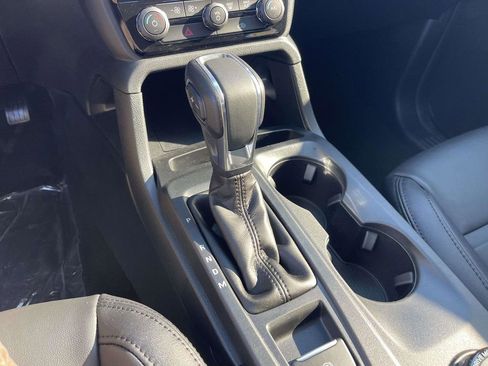 New 2025 Ford Ranger Lariat w/ FX4 Off-Road Package image 31