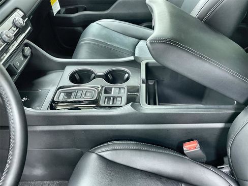 New 2026 Honda Pilot Touring image 19