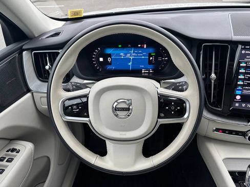 Used 2024 Volvo XC60 T8 Plus w/ Climate Package AWD/4WD image 7