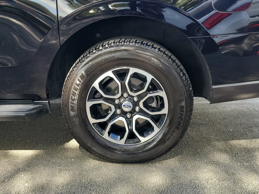 Used 2024 Ford Expedition Max XLT AWD/4WD image 5