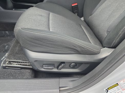 Certified 2024 Nissan Rogue SV AWD/4WD image 29