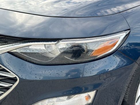 Used 2019 Chevrolet Malibu LT w/ Driver Confidence Package II FWD image 9