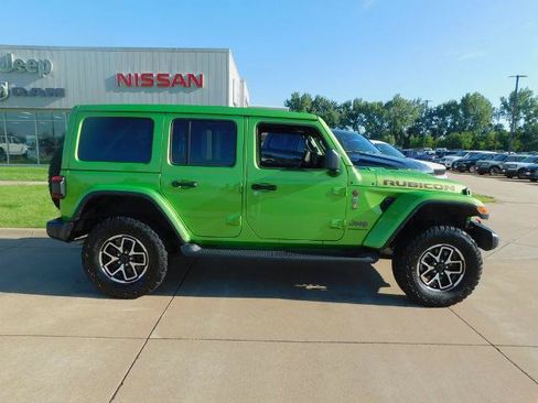 Used 2026 Jeep Wrangler Unlimited Rubicon w/ Safety Group AWD/4WD image 4