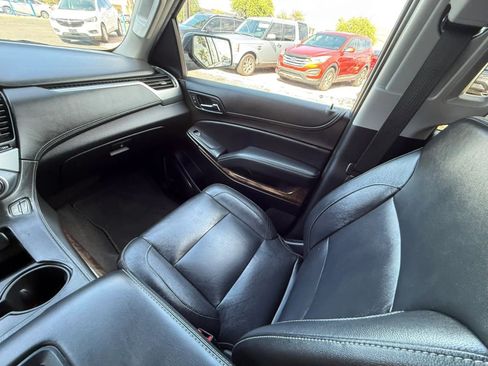 Used 2020 Chevrolet Suburban LT AWD/4WD image 49