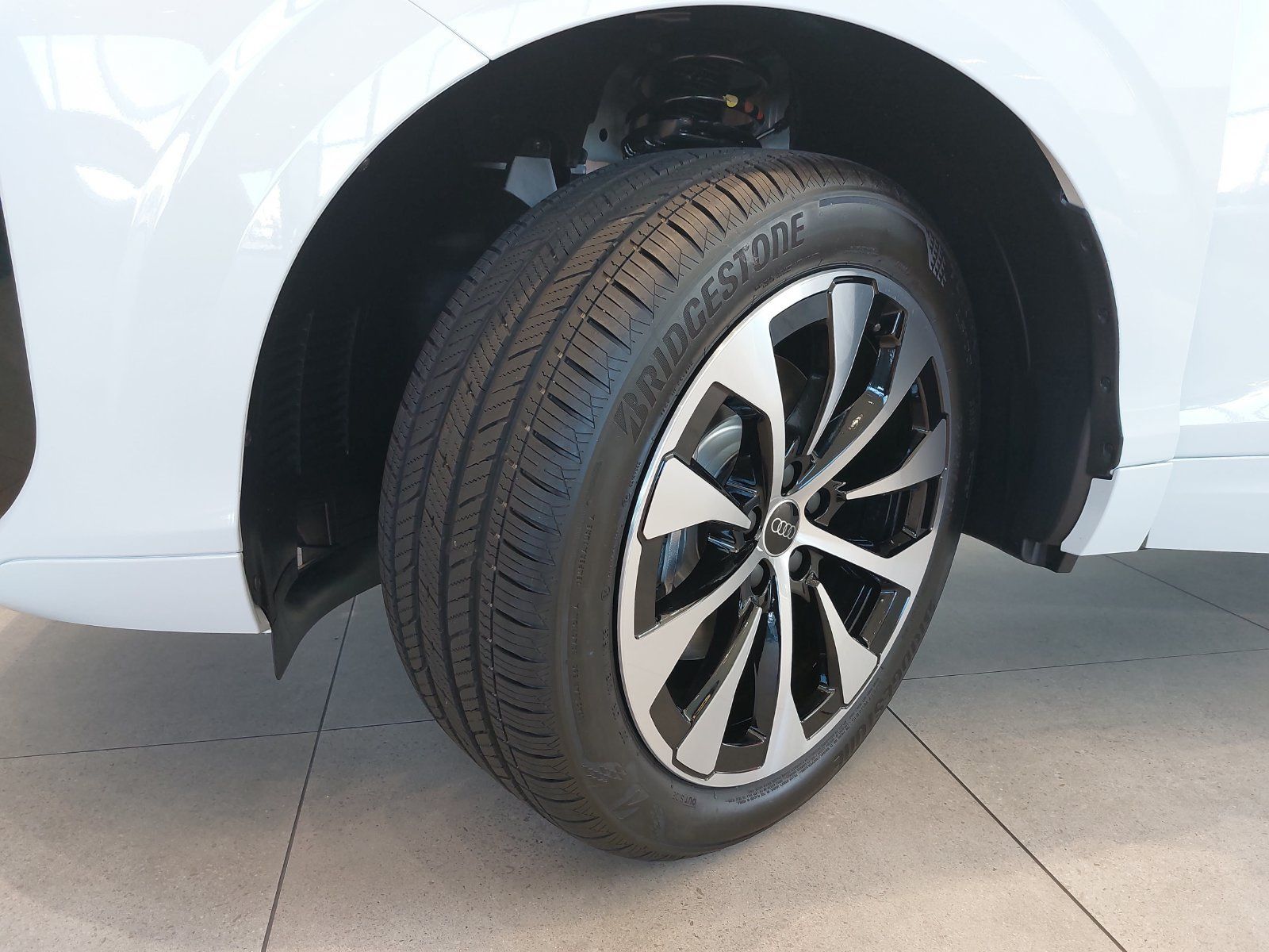 New 2026 Audi Q3 quattro 2.0T AWD/4WD image 36