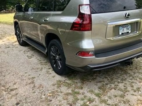 Used 2020 Lexus GX 460 Premium AWD/4WD image 2