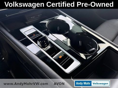 Used 2024 Volkswagen Atlas Cross Sport SEL R-Line AWD/4WD image 32