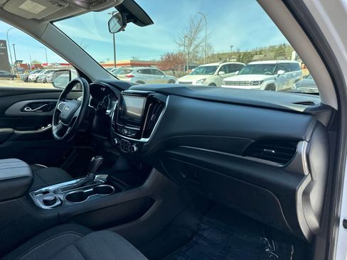 Used 2020 Chevrolet Traverse LT AWD/4WD image 35