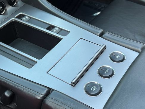 Used 2006 Aston Martin DB9 Volante RWD image 25
