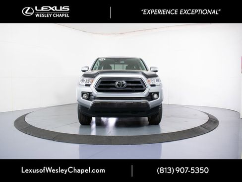 Used 2023 Toyota Tacoma SR5 w/ Technology Package AWD/4WD image 13
