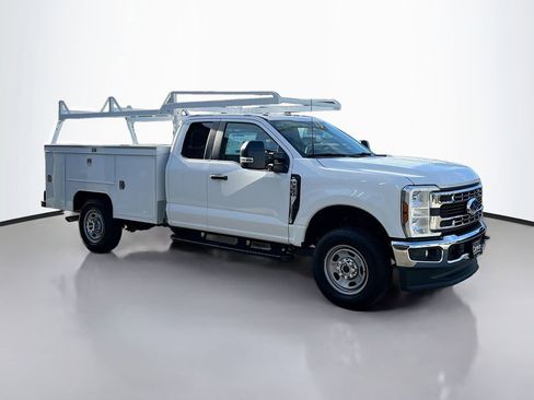 New 2026 Ford F350 XL w/ XL Chrome Package image 1