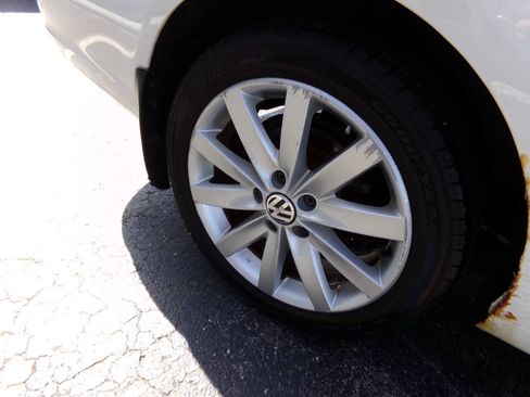 Used 2014 Volkswagen Jetta TDI FWD image 15