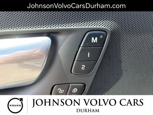 Used 2023 Volvo XC60 B5 Core w/ Climate Package AWD/4WD image 15
