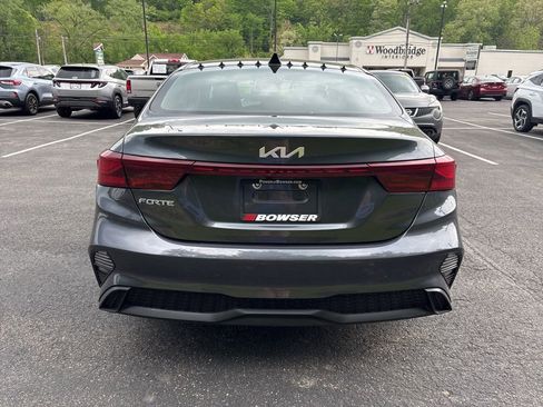 Used 2023 Kia Forte LXS FWD image 4
