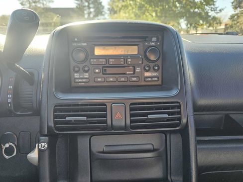 Used 2003 Honda CR-V LX image 13