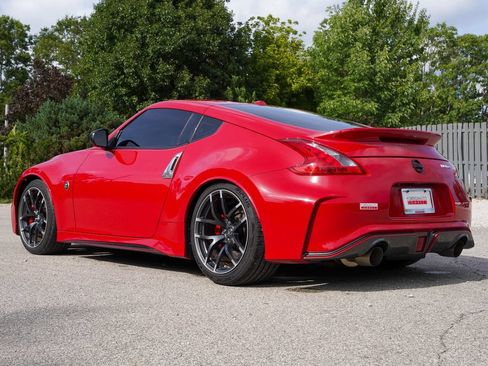 Used 2017 Nissan 370Z NISMO RWD image 5
