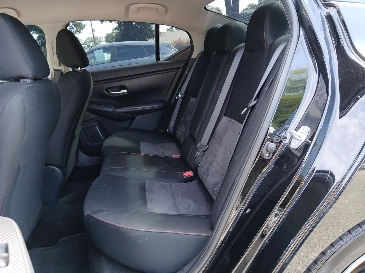 Used 2024 Nissan Sentra SR FWD image 11