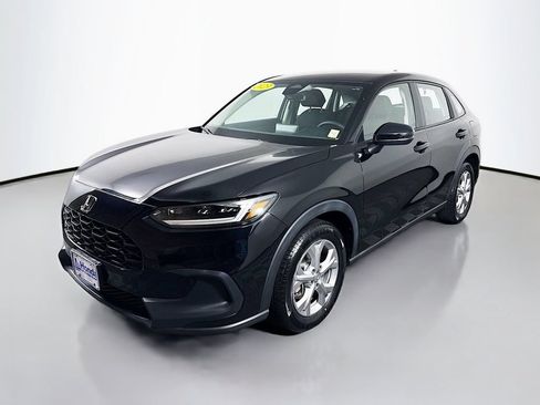 Used 2023 Honda HR-V LX image 3