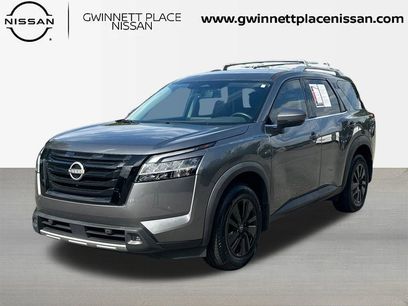 Used 2023 Nissan Pathfinder SL