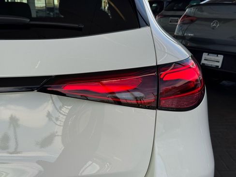 Certified 2025 Mercedes-Benz GLC 300 image 19