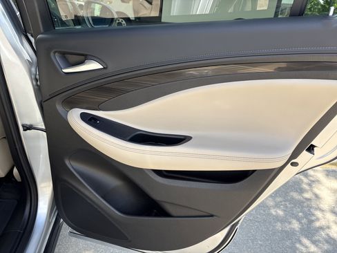 Used 2019 Buick Envision Preferred AWD/4WD image 15