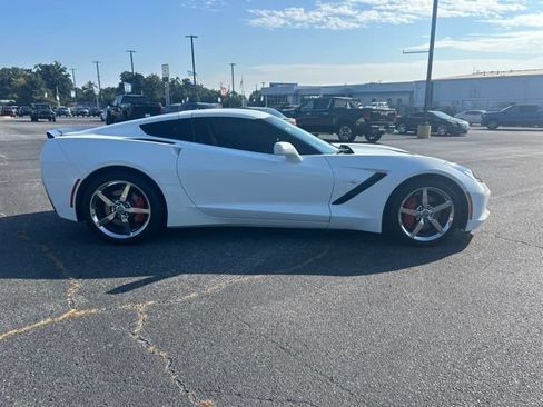 Used 2014 Chevrolet Corvette Stingray Coupe w/ 2LT Preferred Equipment Group RWD image 5