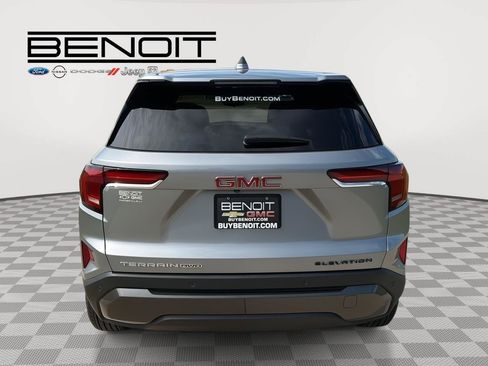 Used 2025 GMC Terrain Elevation AWD/4WD image 4
