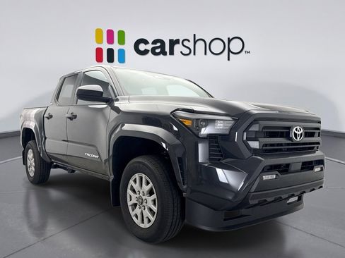Used 2025 Toyota Tacoma SR5 AWD/4WD image 6