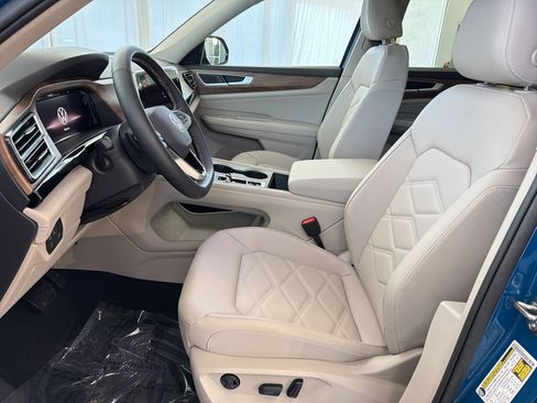 New 2026 Volkswagen Atlas SE FWD image 5
