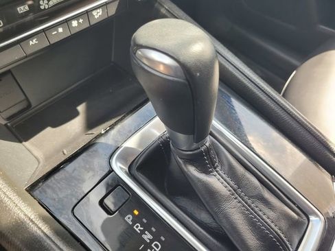 Used 2019 MAZDA CX-5 Touring image 18