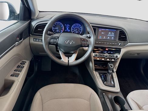 Used 2020 Hyundai Elantra Value Edition FWD image 17