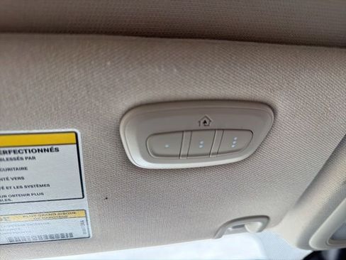 Used 2018 Jeep Cherokee Latitude Plus w/ Comfort/Convenience Group image 26