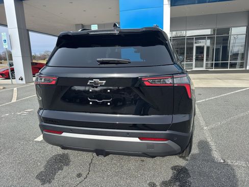 New 2026 Chevrolet Equinox LT image 5