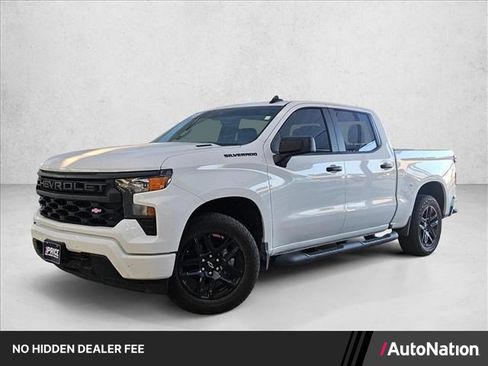 Used 2025 Chevrolet Silverado 1500 Custom w/ Turbomax Blackout Package RWD image 1