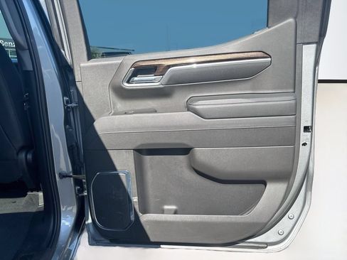 Used 2025 GMC Sierra 1500 Elevation RWD image 25