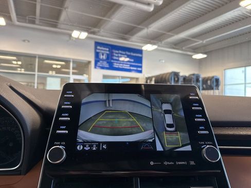 Used 2019 Toyota Avalon Limited w/ Advanced Safety Package FWD image 15