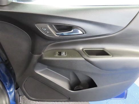 Used 2022 Chevrolet Equinox LT AWD/4WD image 29