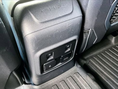 Used 2021 Ford Bronco Badlands image 10