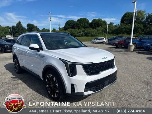 Certified 2025 Kia Sorento SX FWD image 7