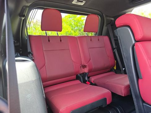 Used 2023 Lexus GX 460 Premium w/ Premium Package AWD/4WD image 15