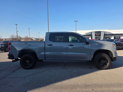 Used 2024 Chevrolet Silverado 1500 LT Trail Boss image 9