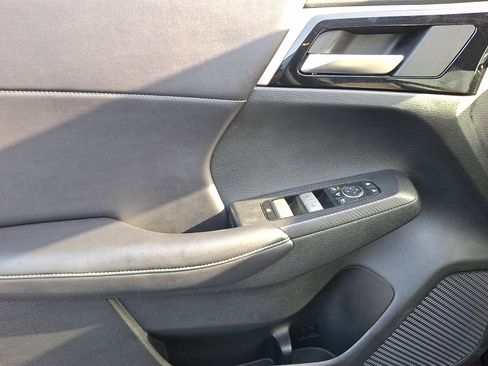 Used 2024 Mitsubishi Outlander SE FWD image 12
