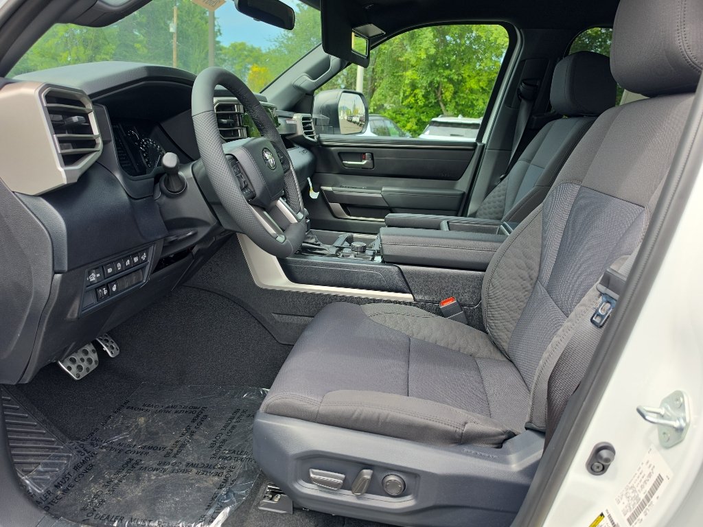 New 2026 Toyota Tundra SR5 w/ TRD Off-Road Package AWD/4WD image 14