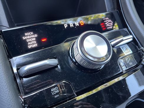 New 2025 Jeep Grand Cherokee L Overland w/ Trailer Tow Package image 54