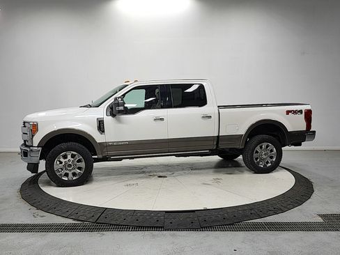 Used 2019 Ford F250 King Ranch w/ King Ranch Ultimate Package AWD/4WD image 4