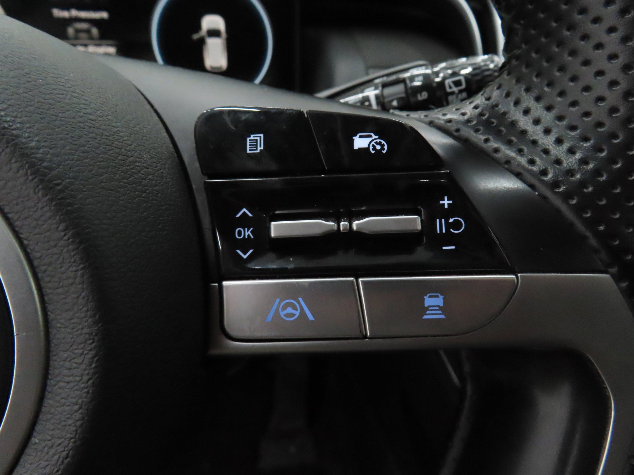 Used 2022 Hyundai Tucson SEL w/ Convenience + Premium Package FWD image 14