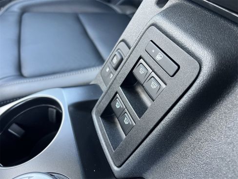 New 2025 Ford Bronco Outer Banks w/ Sasquatch Package image 10