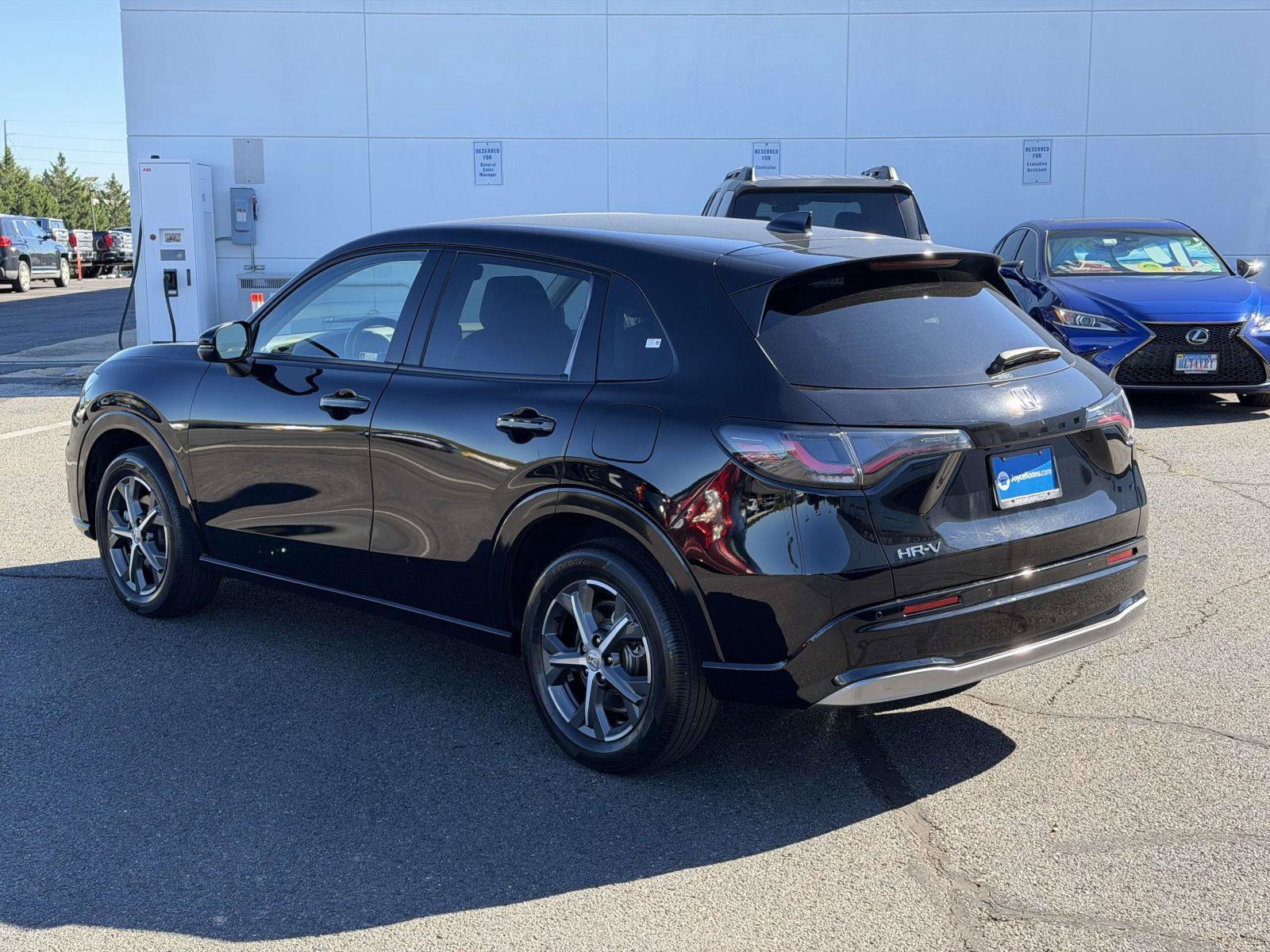 Certified 2024 Honda HR-V EX-L image 3